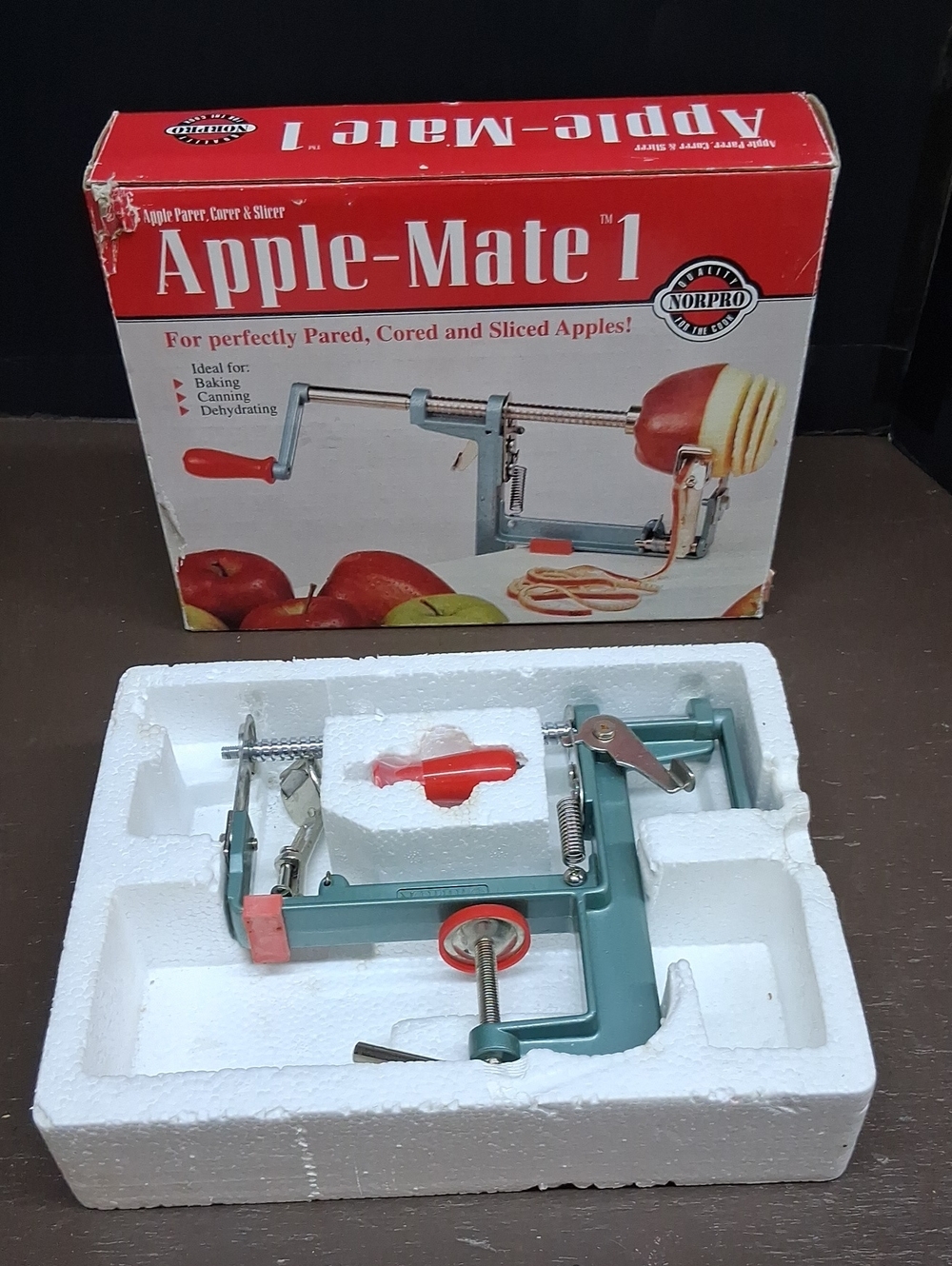Norpro apple peeler, corer & slicer